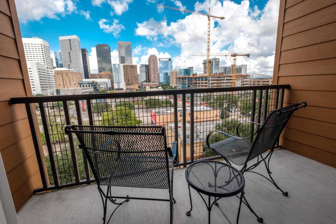 Renu At Downtown Houston Apartment Bagian luar foto