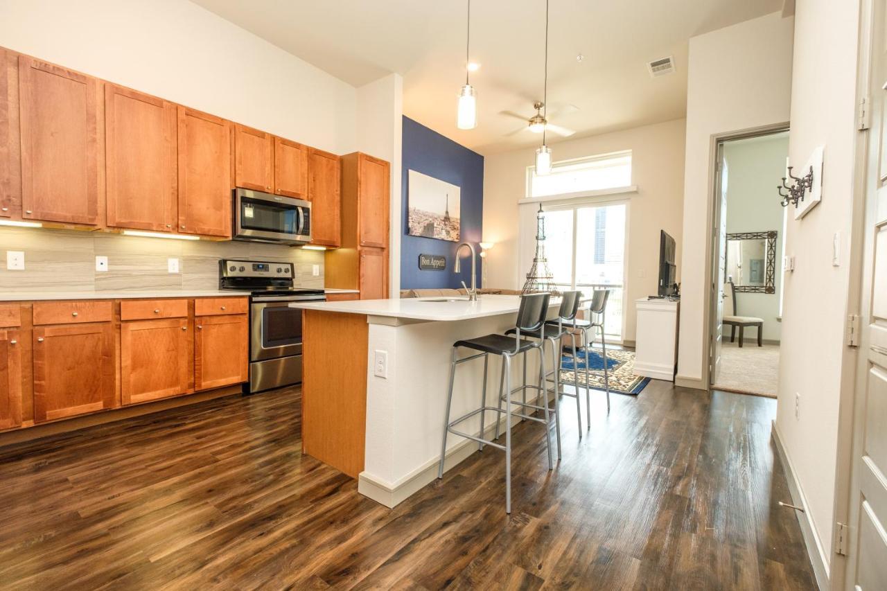 Renu At Downtown Houston Apartment Bagian luar foto