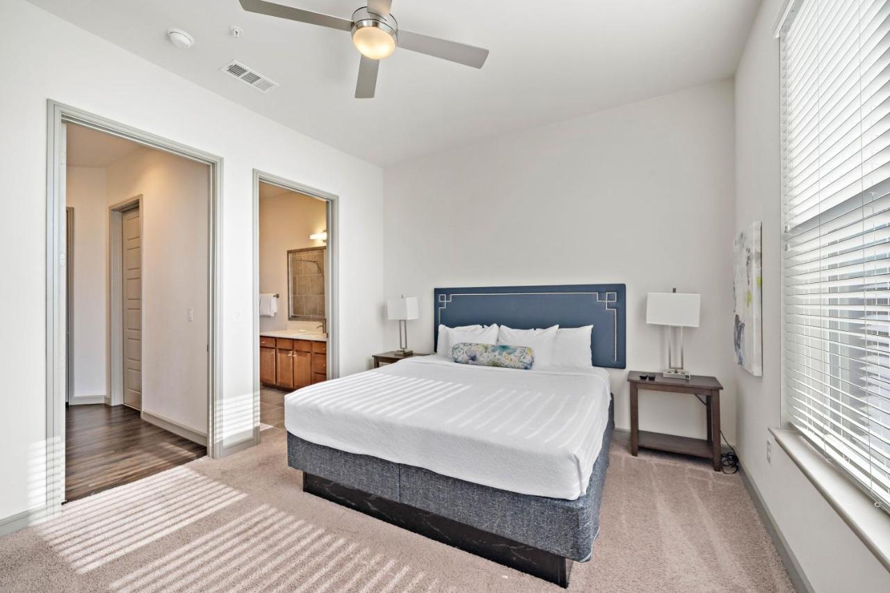 Renu At Downtown Houston Apartment Bagian luar foto